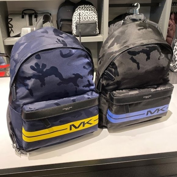 🆕️ MICHAEL KORS Camouflage Kent Backpack - Picture 6 of 6